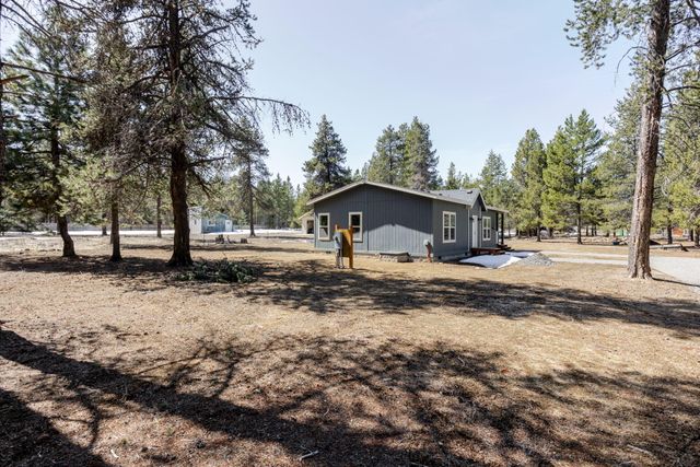 52745 Rainbow Drive, La Pine, OR 97739