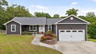 8929/8928 Wings Way, Hixson, TN 37343