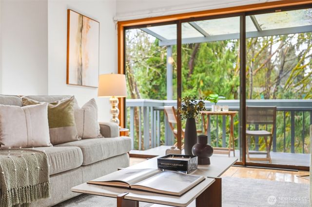 2545 NE 95th Street, Seattle, WA 98115