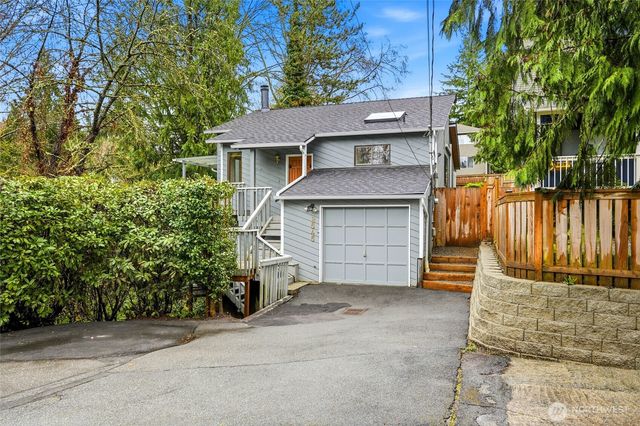 2545 NE 95th Street, Seattle, WA 98115