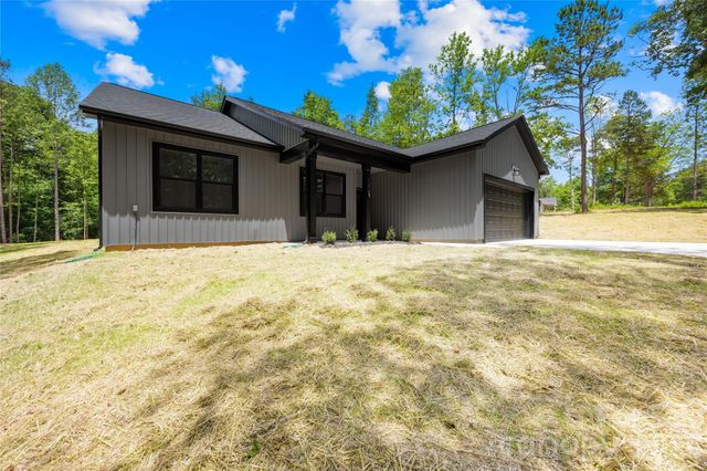 136 Coolbrook Road, Statesville, NC 28625