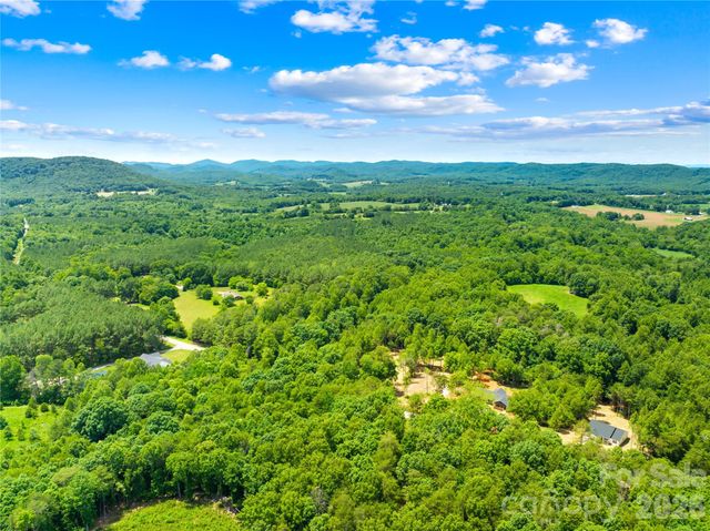 136 Coolbrook Road, Statesville, NC 28625