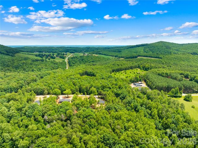 136 Coolbrook Road, Statesville, NC 28625