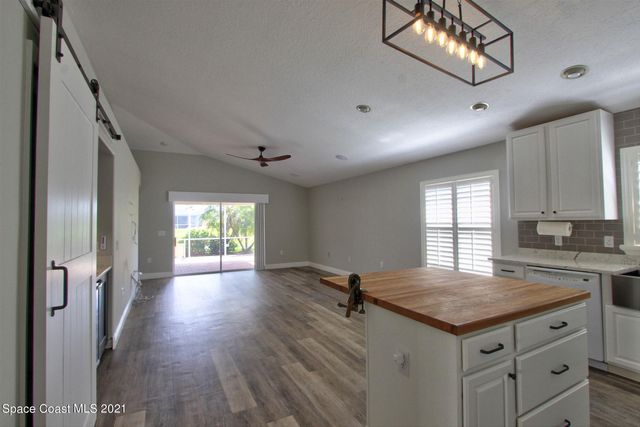 2906 Mondavi Drive, Rockledge, FL 32955