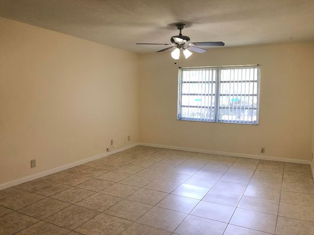 5811 NE 14th Road 4, Fort Lauderdale, FL 33334