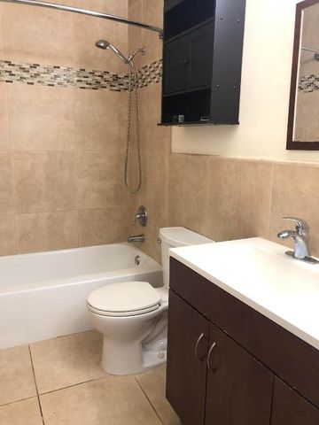 5811 NE 14th Road 4, Fort Lauderdale, FL 33334