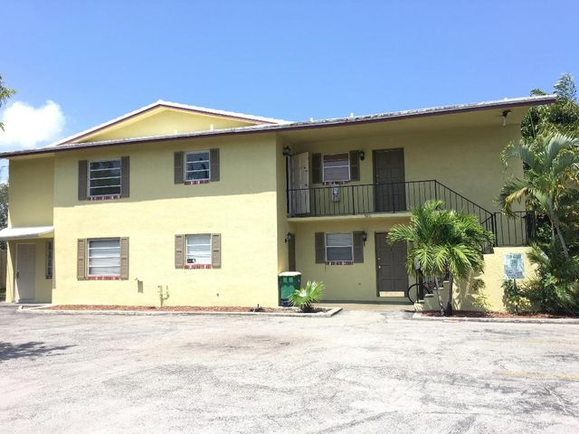 5811 NE 14th Road 4, Fort Lauderdale, FL 33334