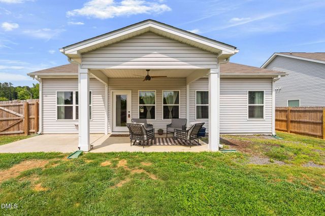 1300 London Meadow Way, Fuquay Varina, NC 27526