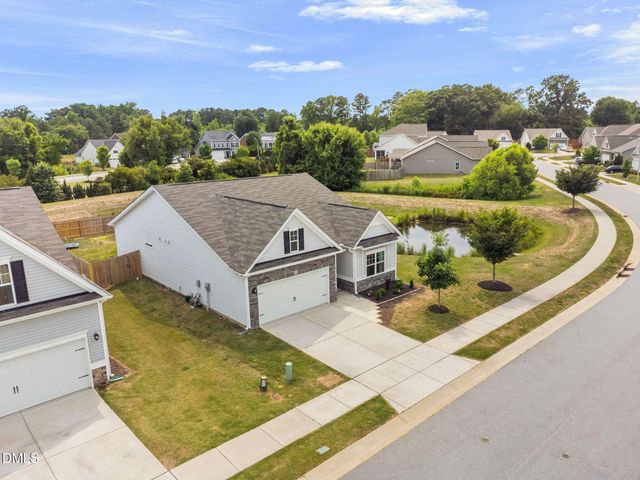 1300 London Meadow Way, Fuquay Varina, NC 27526