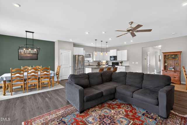 1300 London Meadow Way, Fuquay Varina, NC 27526