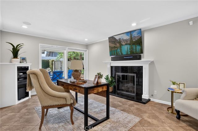 8592 Whitesails, Huntington Beach, CA 92646