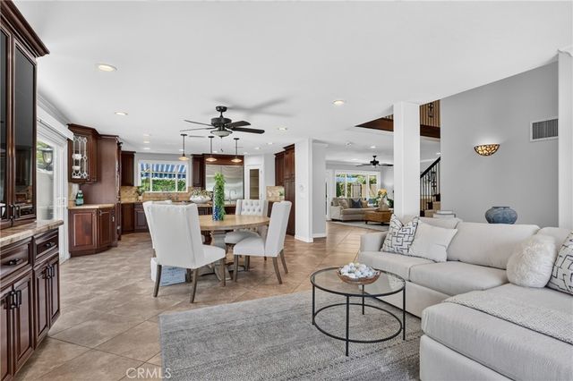 8592 Whitesails, Huntington Beach, CA 92646