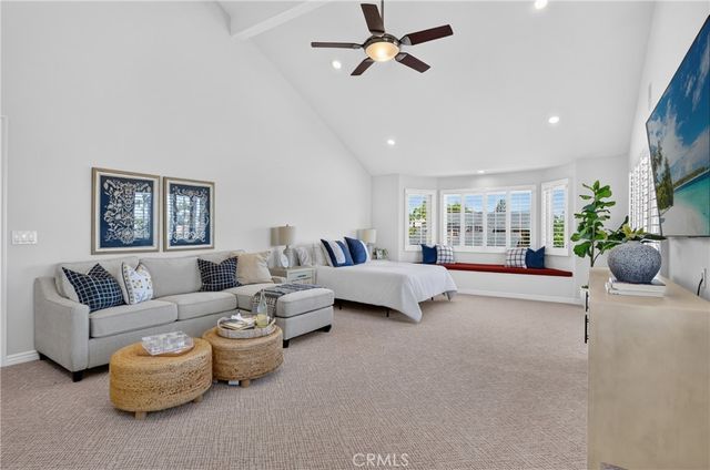 8592 Whitesails, Huntington Beach, CA 92646
