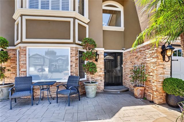 8592 Whitesails, Huntington Beach, CA 92646