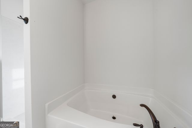 165 Lakemere Lane NW, Milledgeville, GA 31061