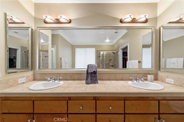 31686 Leather Wood, Winchester, CA 92596