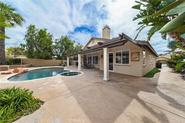 31686 Leather Wood, Winchester, CA 92596