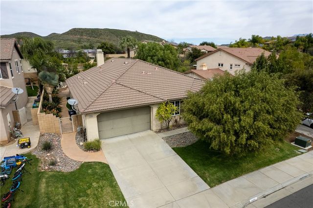 31686 Leather Wood, Winchester, CA 92596