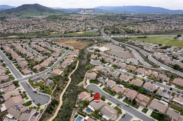 31686 Leather Wood, Winchester, CA 92596