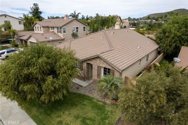 31686 Leather Wood, Winchester, CA 92596