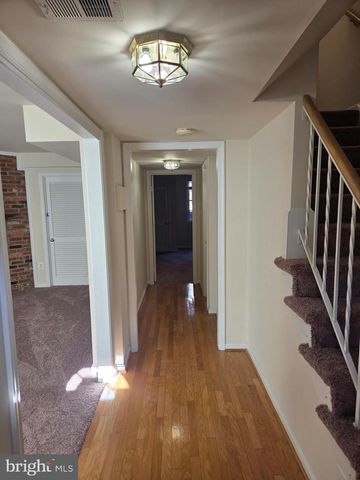 6750 TOWNE LANE RD, Mclean, VA 22101