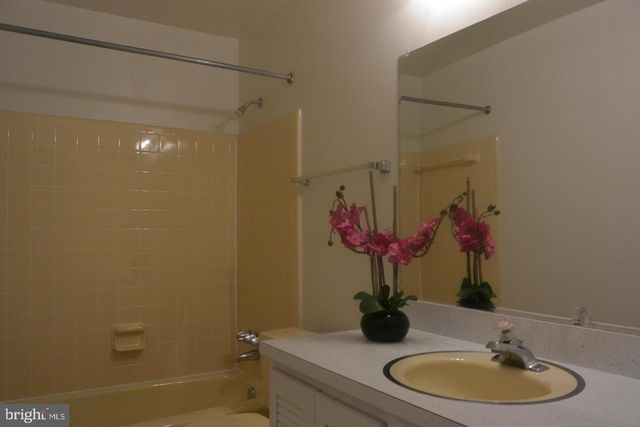 6750 TOWNE LANE RD, Mclean, VA 22101