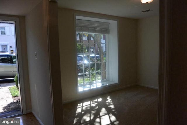 6750 TOWNE LANE RD, Mclean, VA 22101