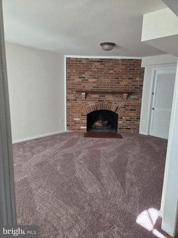 6750 TOWNE LANE RD, Mclean, VA 22101