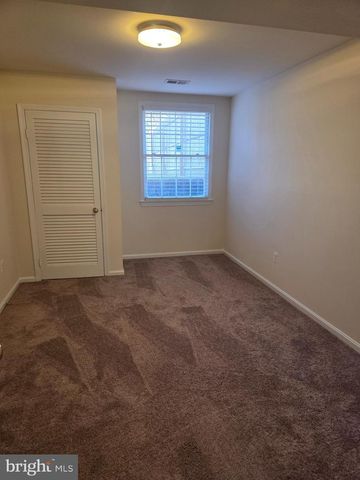 6750 TOWNE LANE RD, Mclean, VA 22101