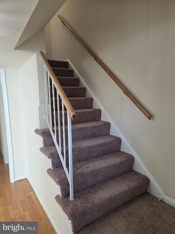 6750 TOWNE LANE RD, Mclean, VA 22101