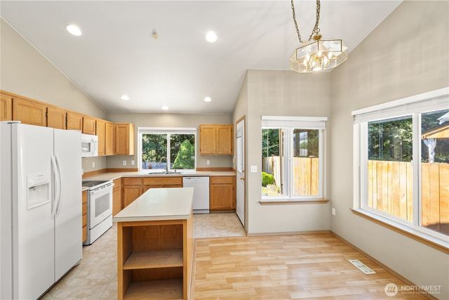 15015 105th Avenue SE, Yelm, WA 98597