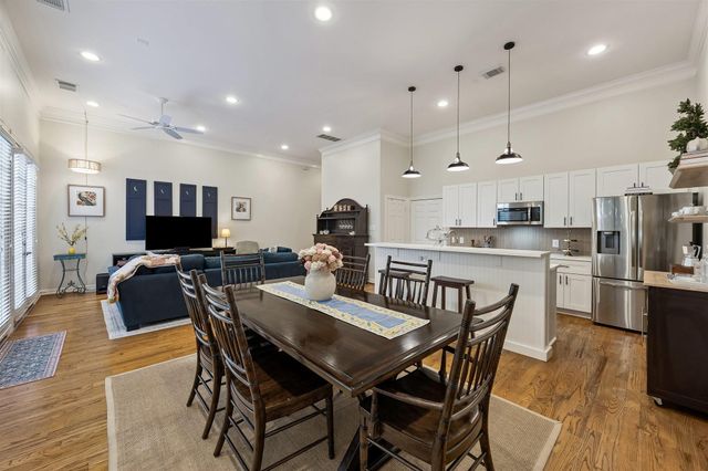 1514 Campbell Road B, Houston, TX 77055