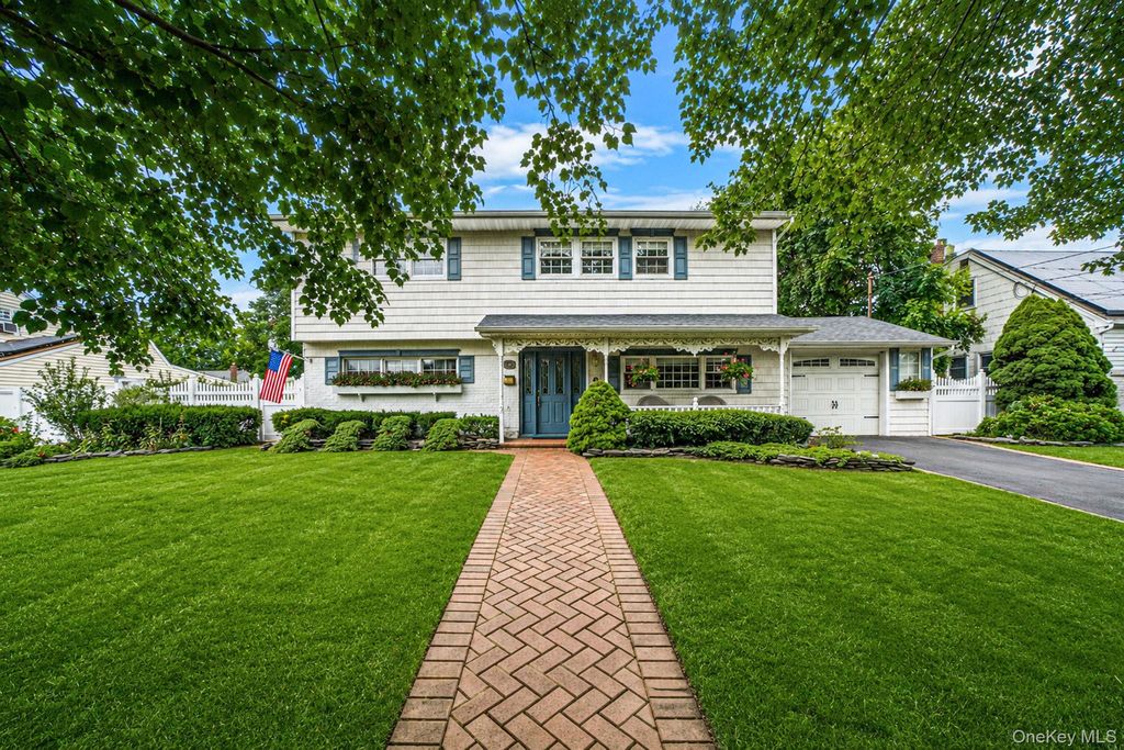 69 Pilcher Street, Babylon, NY 11702 — photo 3