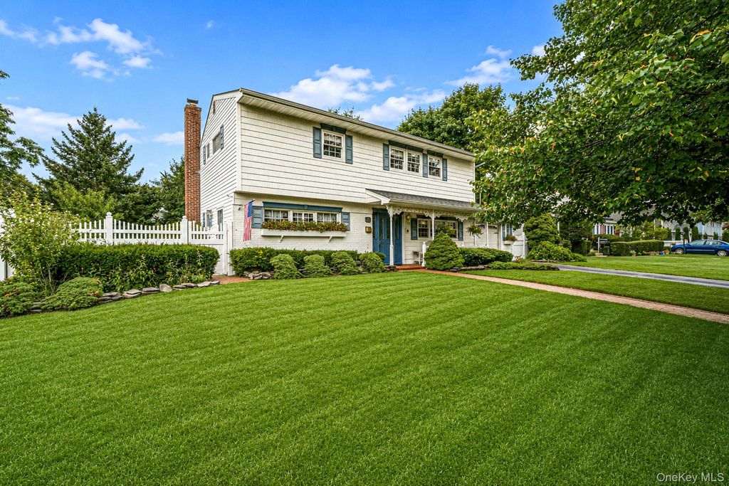 69 Pilcher Street, Babylon, NY 11702 — photo 4