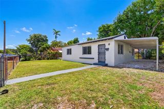 280 NW 101st St, Miami, FL 33150
