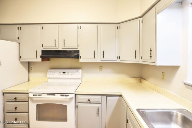 12192 Mccandliss Drive, Gulfport, MS 39503