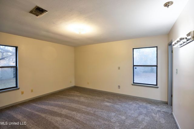 12192 Mccandliss Drive, Gulfport, MS 39503