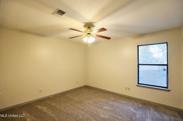 12192 Mccandliss Drive, Gulfport, MS 39503