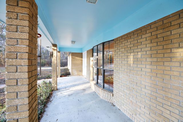 12192 Mccandliss Drive, Gulfport, MS 39503