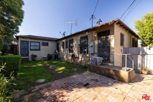 2420 W 101st Street, Inglewood, CA 90303