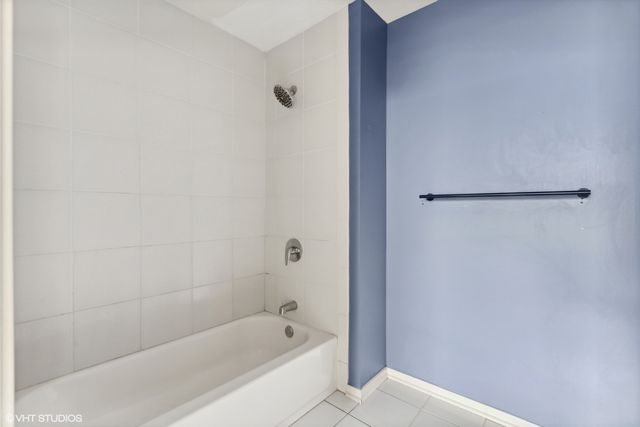 1 E 8th Street 405, Chicago, IL 60605