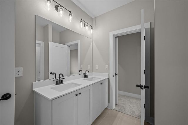 444 Lower Shoreline Ct SW, Marietta, GA 30064