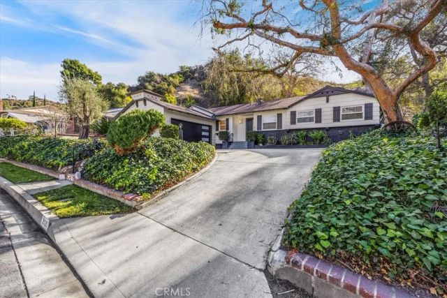 2020 Oak Valley, Glendale, CA 91208