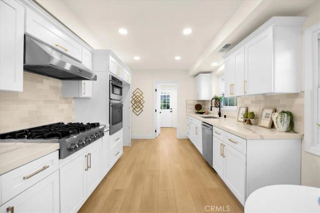 2020 Oak Valley, Glendale, CA 91208