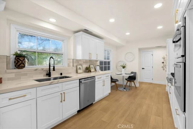 2020 Oak Valley, Glendale, CA 91208