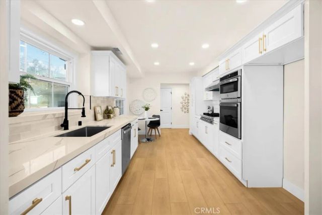 2020 Oak Valley, Glendale, CA 91208