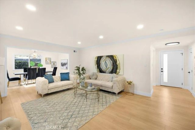 2020 Oak Valley, Glendale, CA 91208
