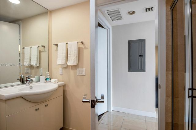 1830 S Ocean Dr 3508, Hallandale Beach, FL 33009