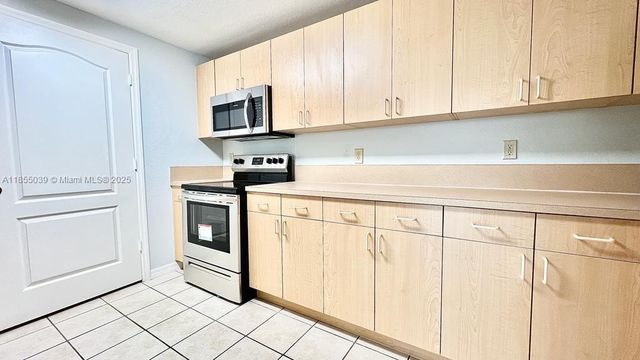 120 SW Peacock Blvd 11106, Port St. Lucie, FL 34986