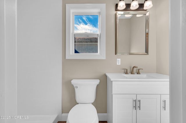 28 Bayberry Drive, Lanoka Harbor, NJ 08734